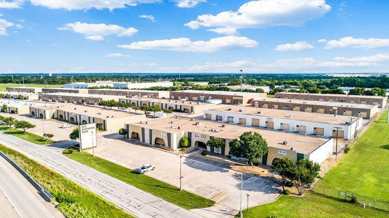 Preview of Industrial space for Rent at 2702-3152 SE Loop 820