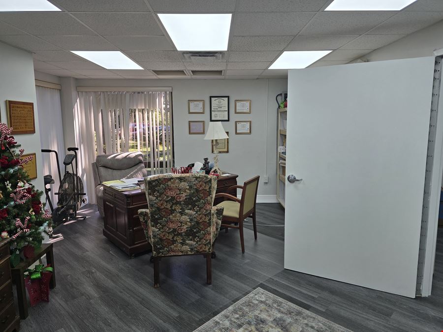 Vonderburg Office Suite
