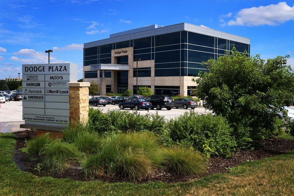13321 California Street - Dodge Plaza