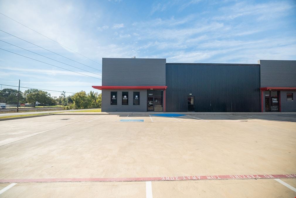 40190 Highway 290 Business - Waller Business Plaza