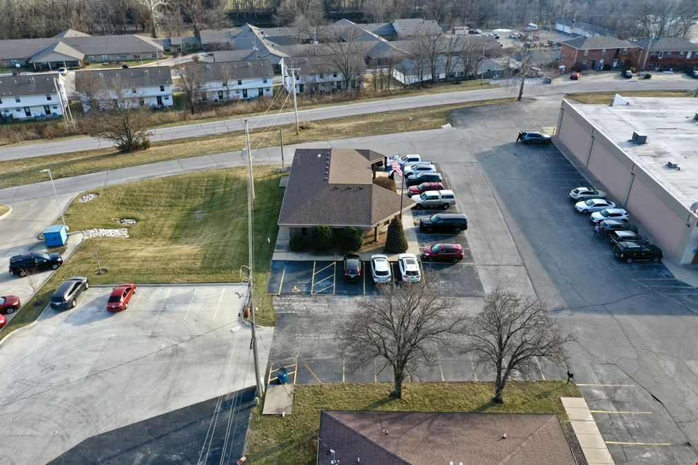 1,910 SF Medical Office Building for Lease in Ozark