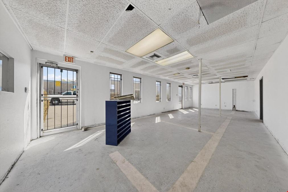 PREMIER MULTI TENANT INDUSTRIAL COMPLEX