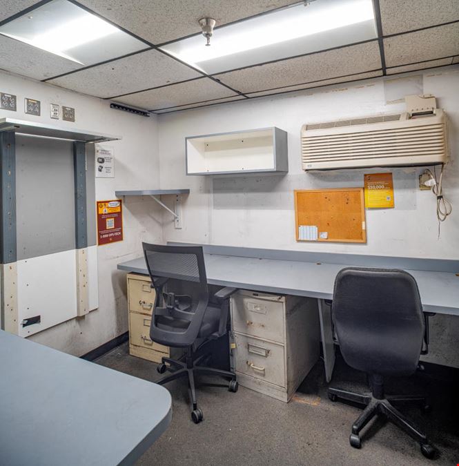 2108 - 10690 Santa Monica
