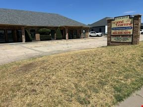 817 SW 89th St - Newly Renovated Multi Unit Office