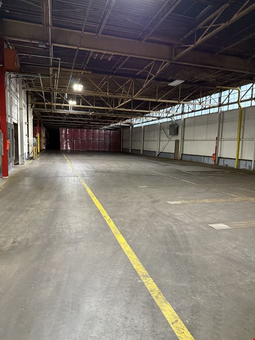 2222 - Geneva Warehouse