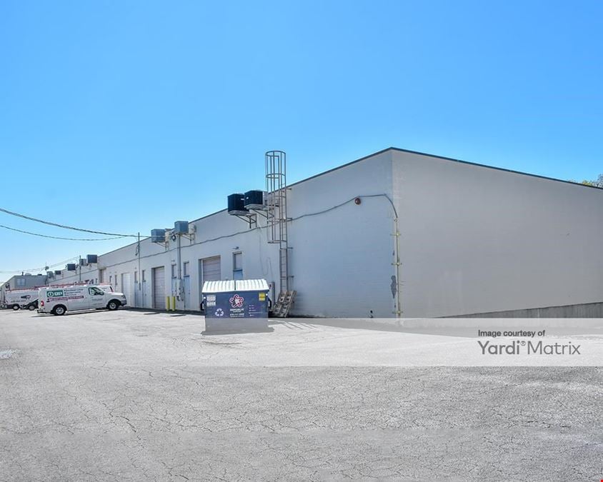 Warson Commerce Center