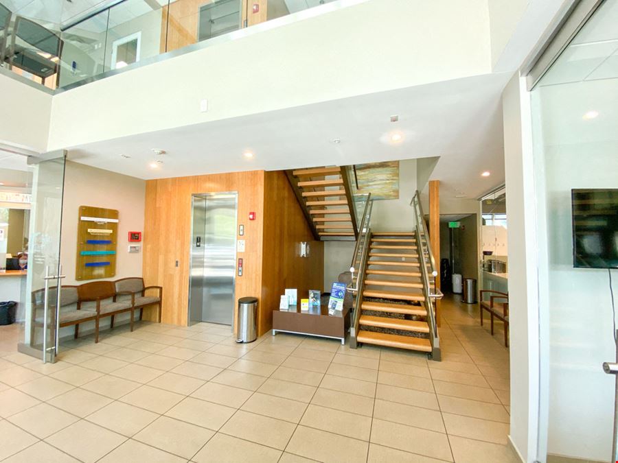 Upscale First Floor Medical Suite