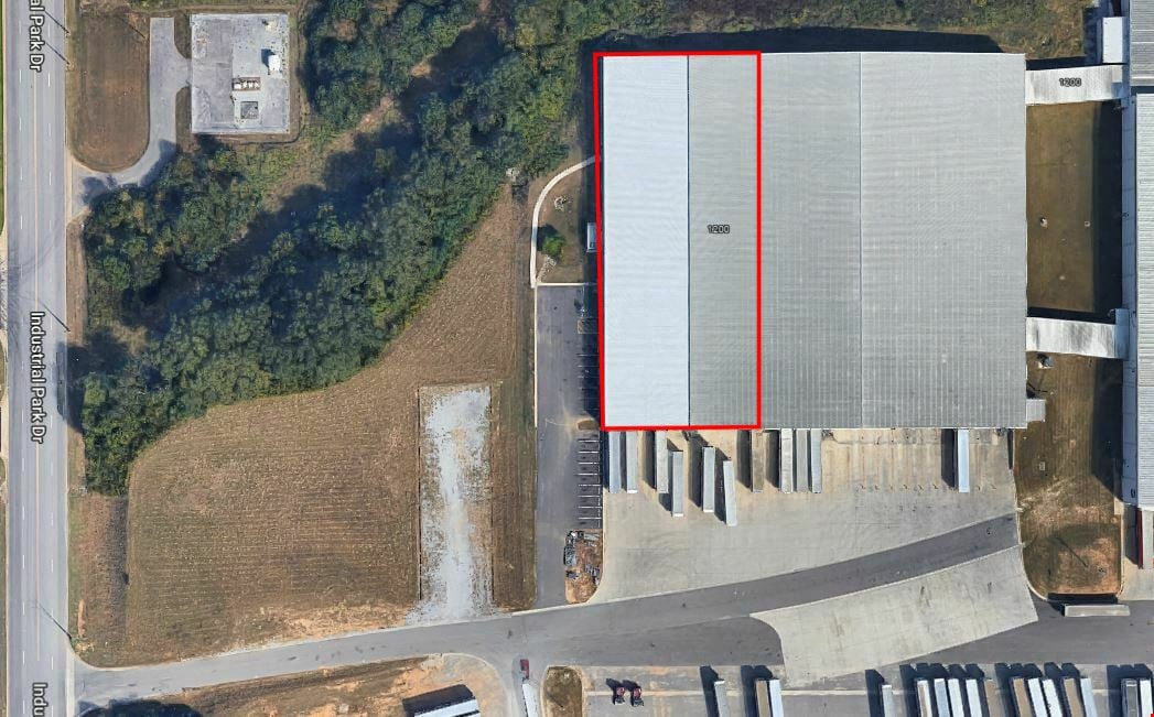 Up to +/-40,050sf Industrial Warehouse - Tuscaloosa