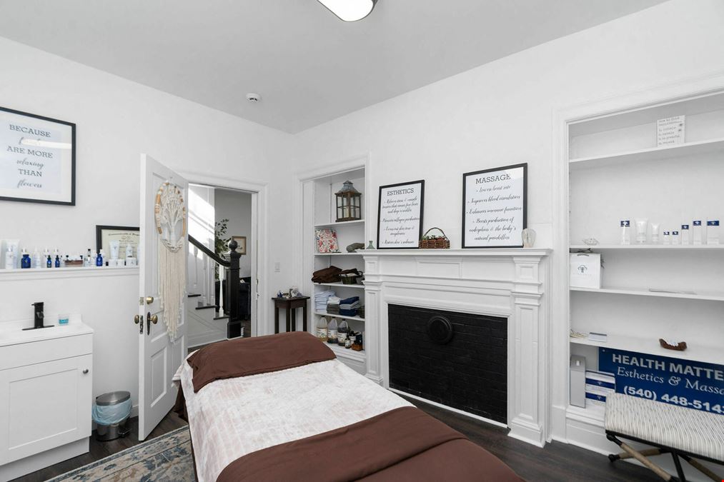 INCOME-PRODUCING PROFESSIONAL BUILDING IN FISHERSVILLE