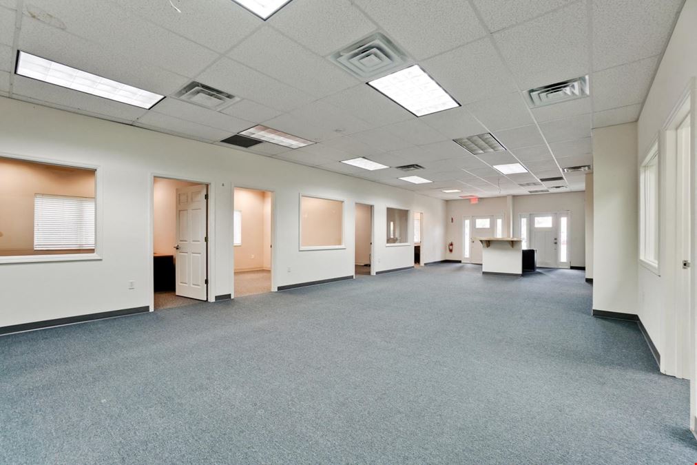 AMAZING INVESTMENT OPPORTUNITY ON UNIVERSITY PKWY.!