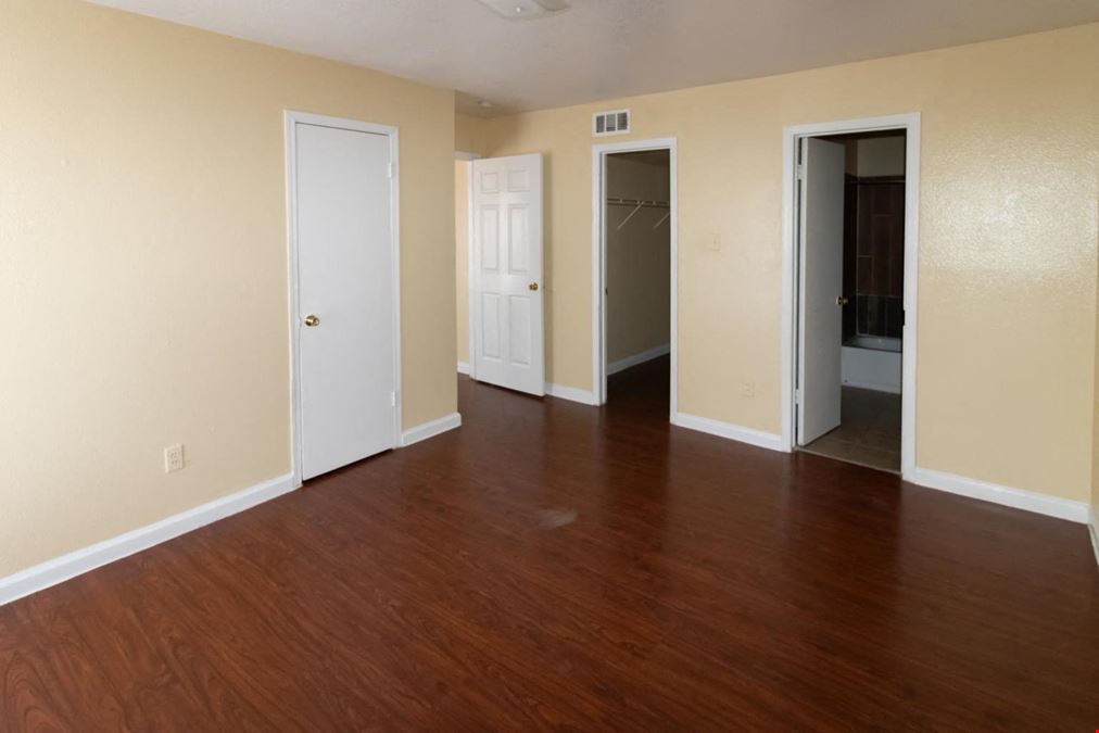 Oakwood Villa