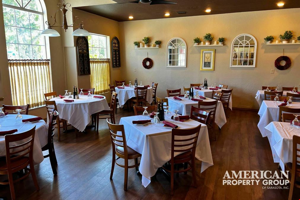 Restaurant on Clark Road in Sarasota, FL