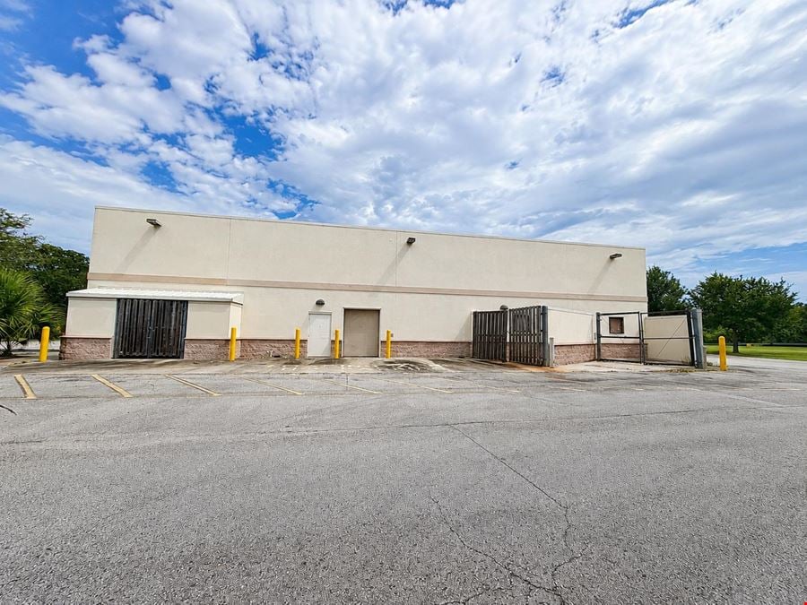 Free-Standing Retail Building