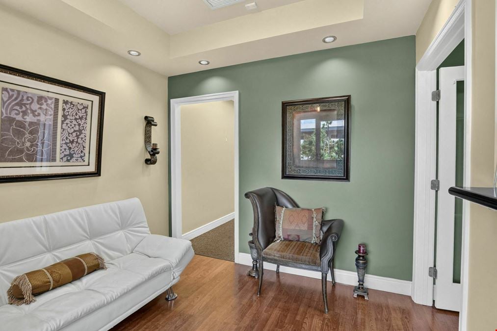 2699 Stirling Road, C202