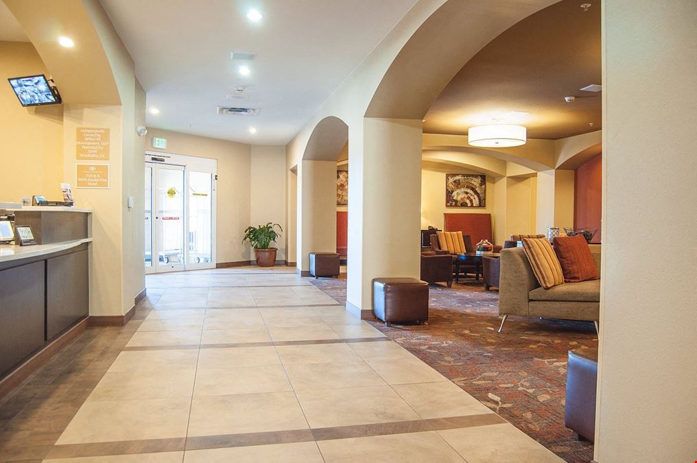 Candlewood Suites Fort Collins