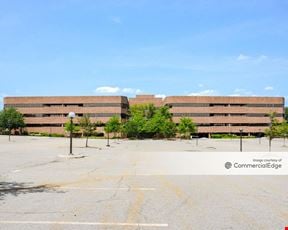 Linden Plaza