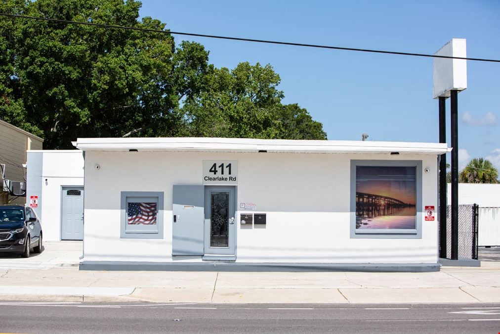 411 Clearlake Rd