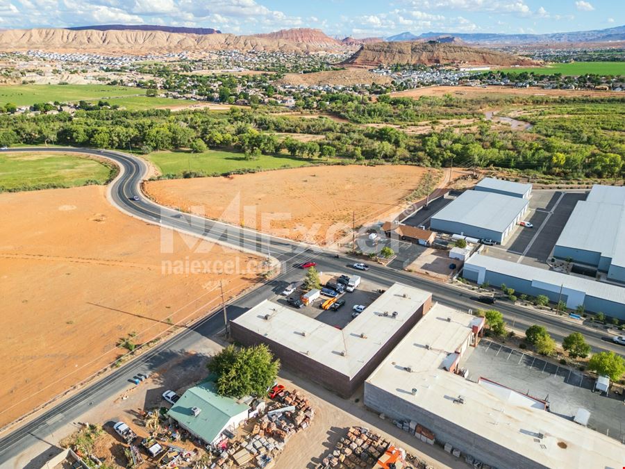 83 E Industrial Rd