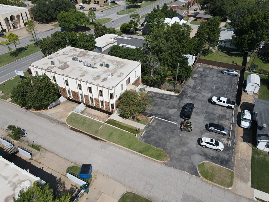 4500 N Classen Blvd