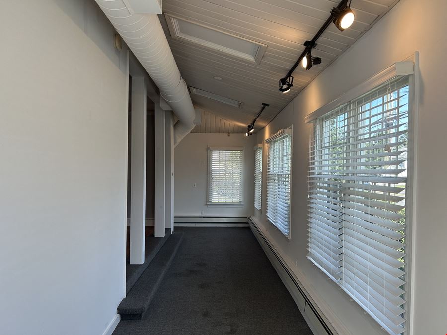 ±2,800 SF Professional Office and/or Retail for Sale or Lease