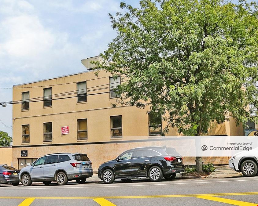 Riverdale Professional Building