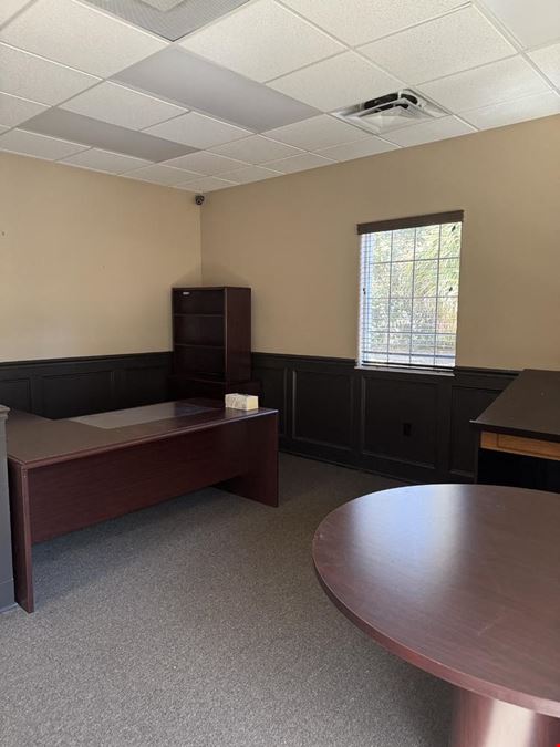 Desirable, Gorgeous Oviedo Office For Sale