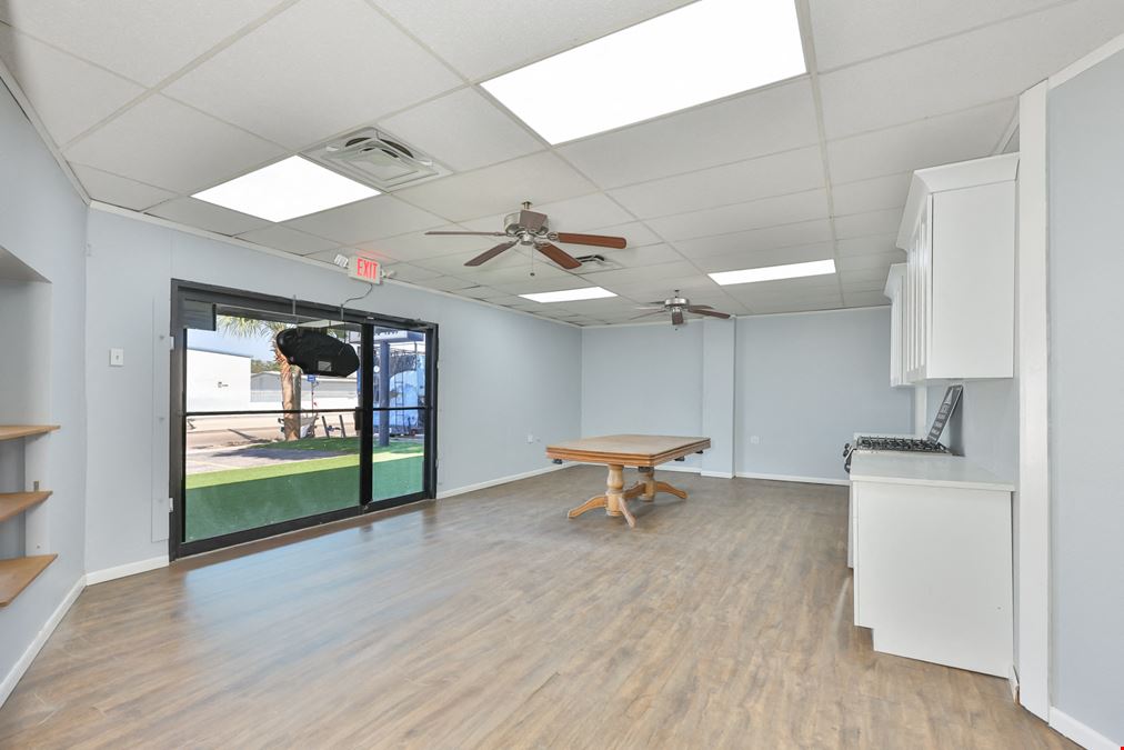 Versatile Showroom | Office| Warehouse in Prime Location!