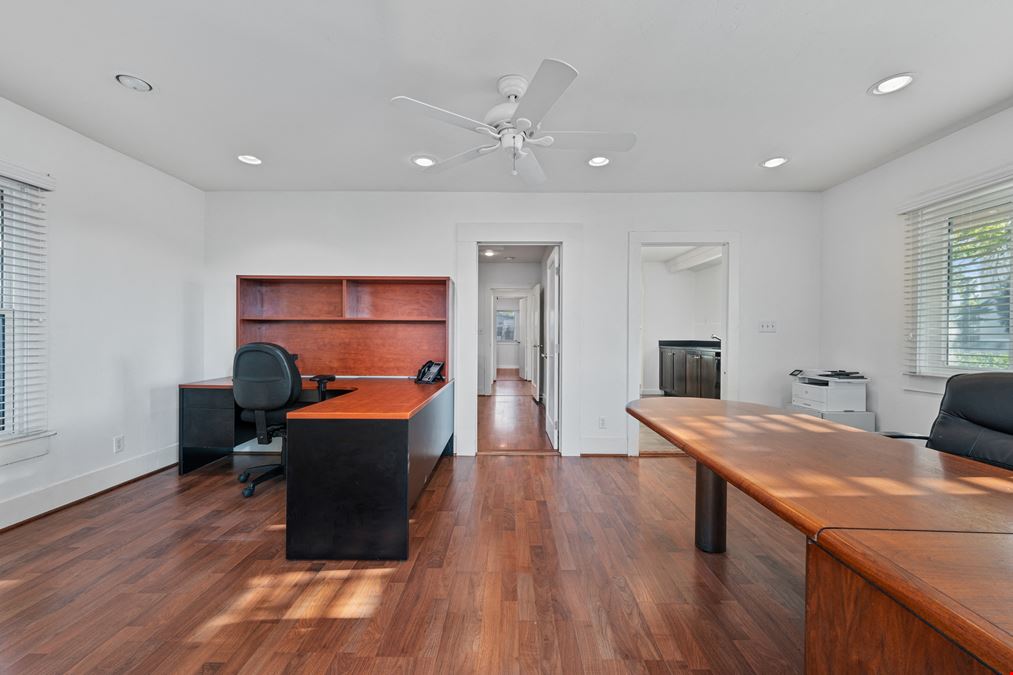159 W 5th