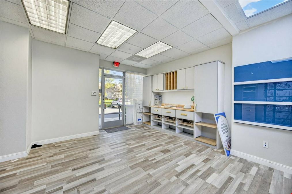 High Quality Office/Warehouse Space in Northeast Fresno, CA