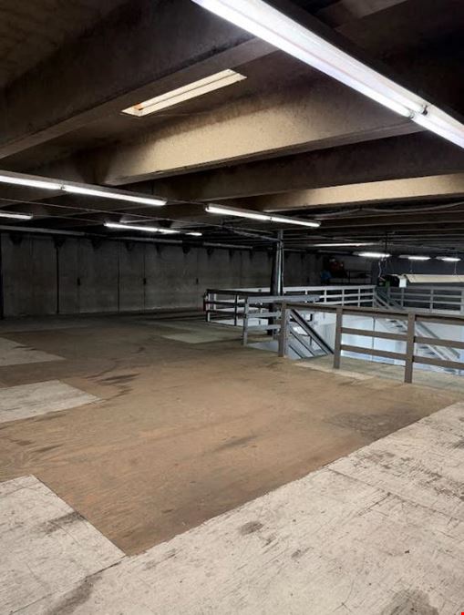 10,000 SF Automotive Warehouse W/ 2,000 SF bonus mezzanine included at no additional rent | 950 W 2100 S Salt Lake City