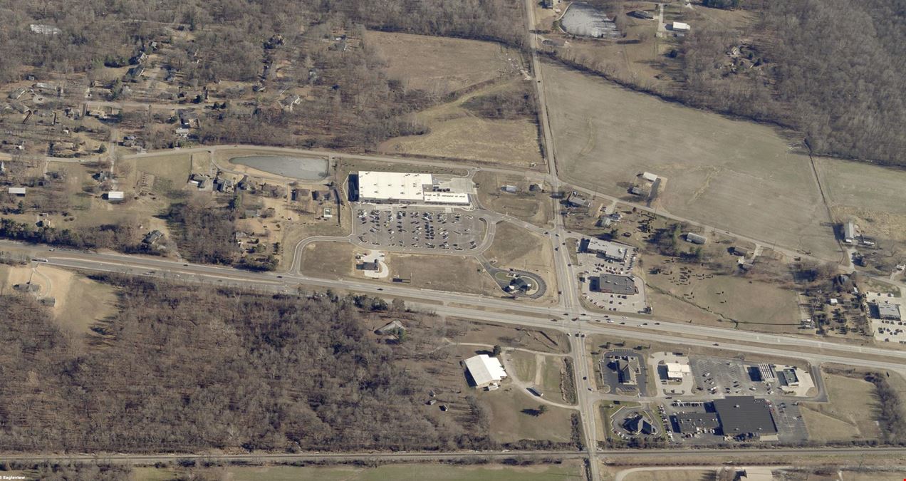 Hwy 41 Grocery Outparcel