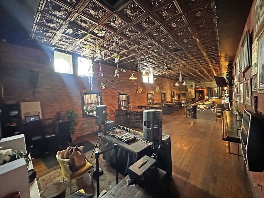 439 E Congress, Bar & Restaurant Space