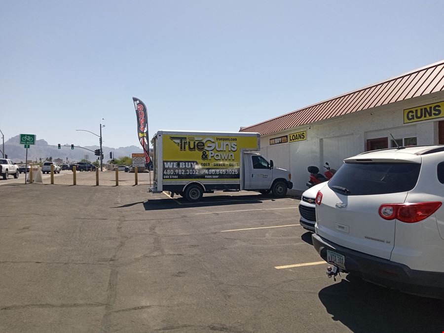 1735 W Apache Trl