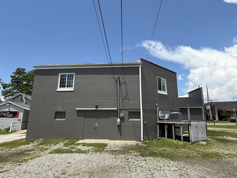 1015 Oak Hill
