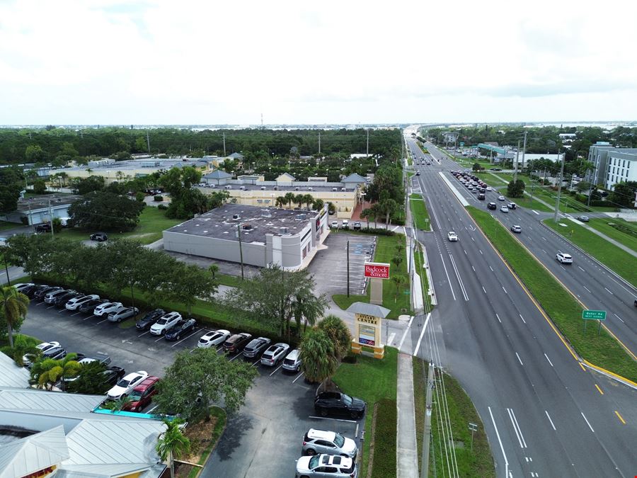 High Profile Retail Space in Stuart, Florida