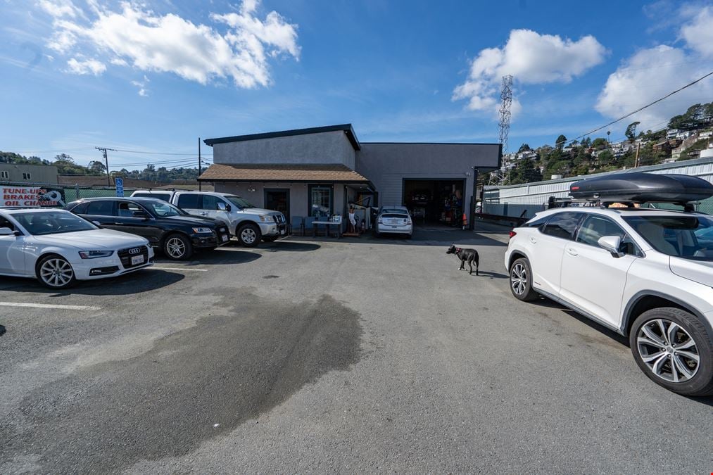 242 Shoreline Hwy