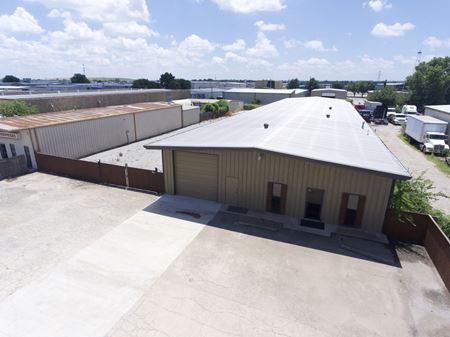 Preview of Industrial space for Rent at 8516 W. Reno Ave