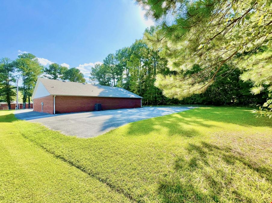 1250 Bettydale Dr