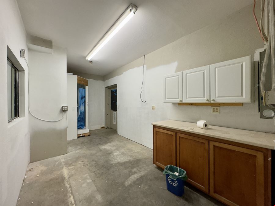1410 Beltline Rd
