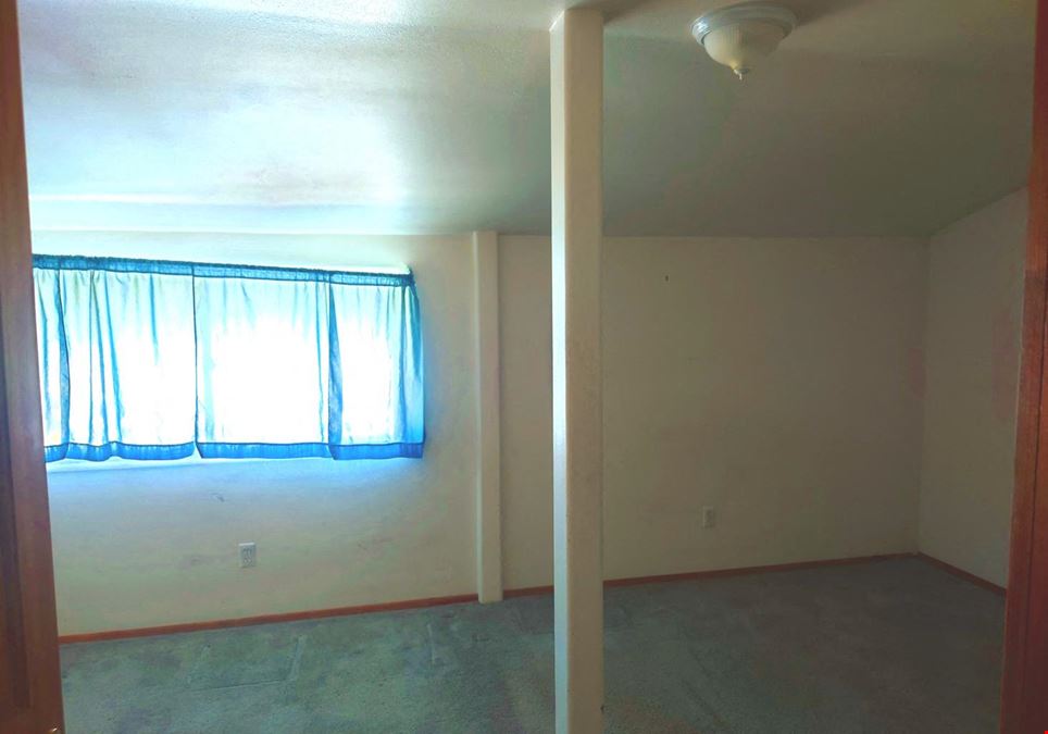 105 Woodward Ave Keenesburg