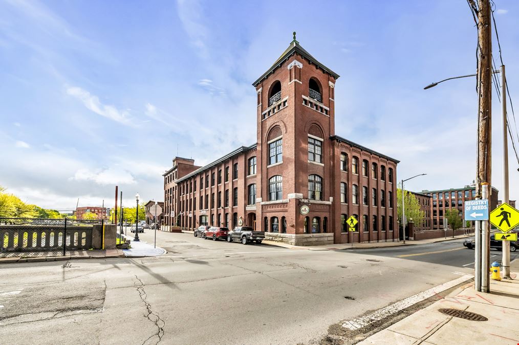 60 Island St