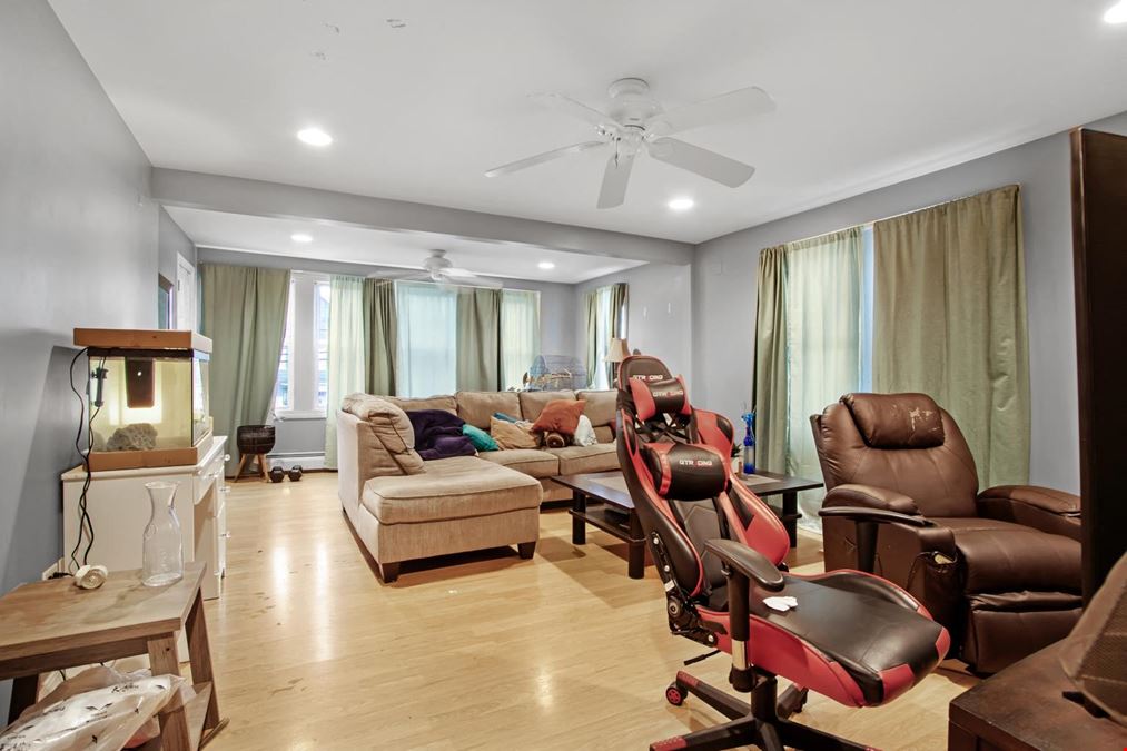 366 Wood Street, Bristol RI 02809