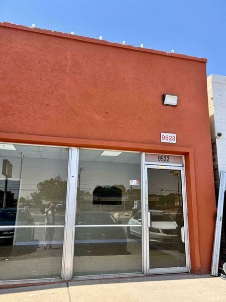 Preview of Retail space for Rent at 9523 Dyer St