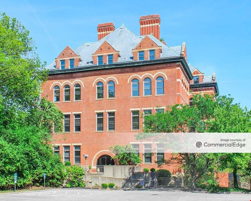 Lincoln School Professional Building
