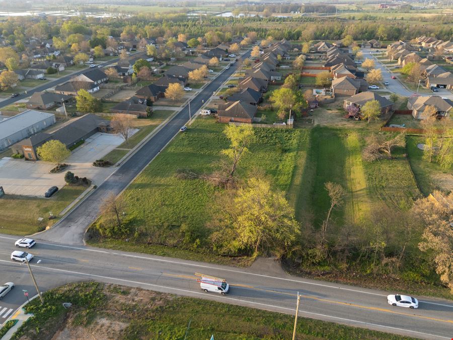 1101 W Centerton Blvd