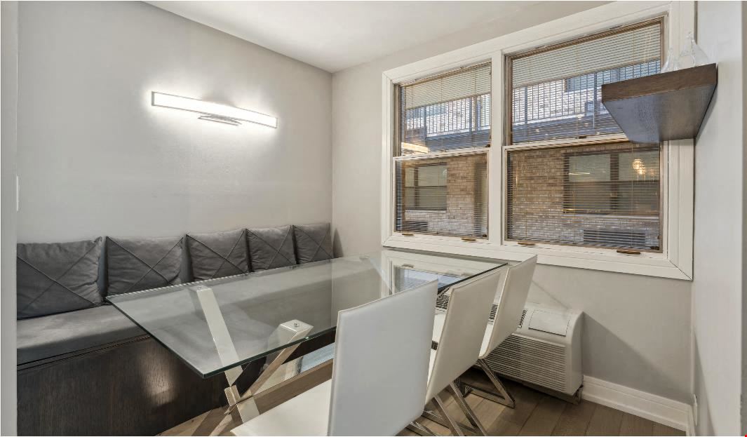 Chicago Airbnb / Development Opportunity