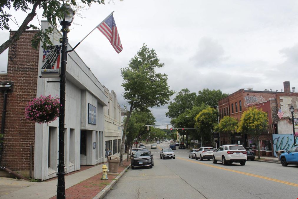757 Main St