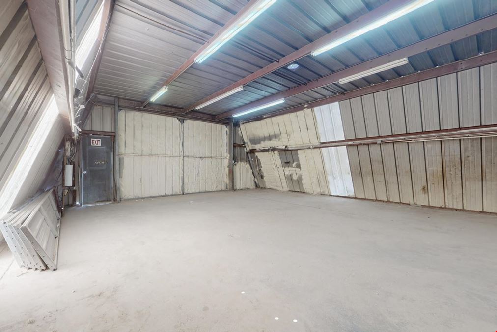 North Valley Contractors Yard with Warehouse