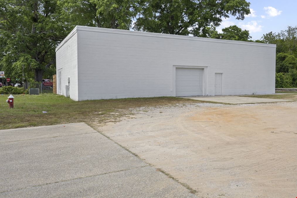 Showroom & Warehouse | HC/LI | 45,500 Vehicles Per Day
