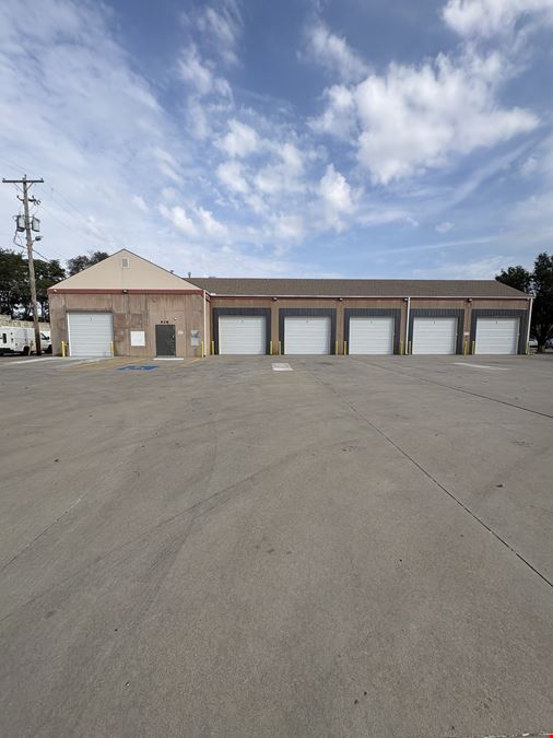 STORAGE/CONTRACTOR BAYS